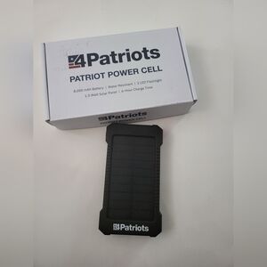 New!- 4Patriots 8,000mAh Solar Power Bank
